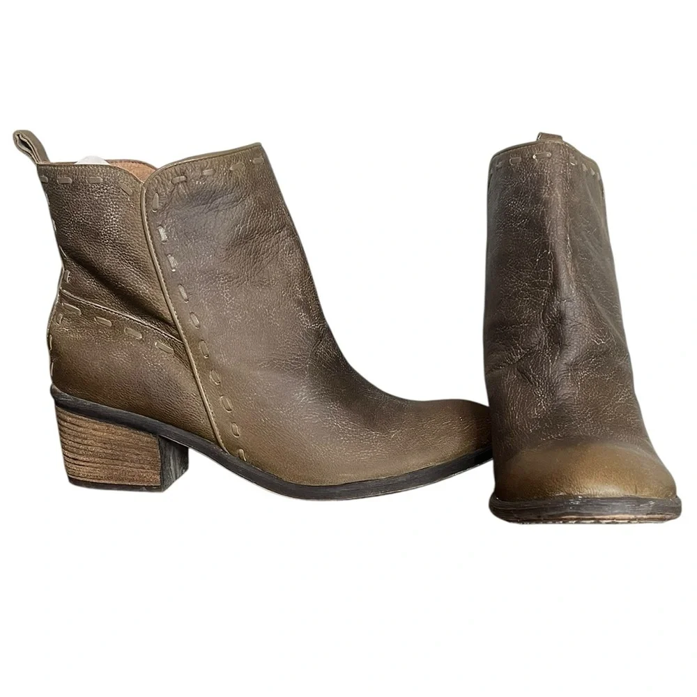 DONALD J PLINER Doro Brown Leather Stacked Heel‎ Ankle Boots Women's Size 9